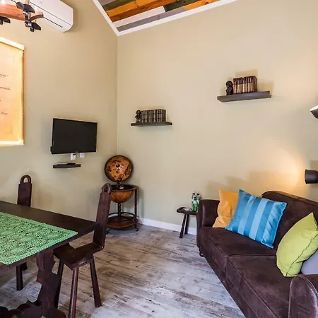 Y.baixa - Boutique Apartman